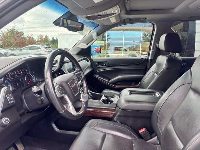 Used 2018 GMC Yukon XL SLT w/ Open Road Package AWD/4WD image 10