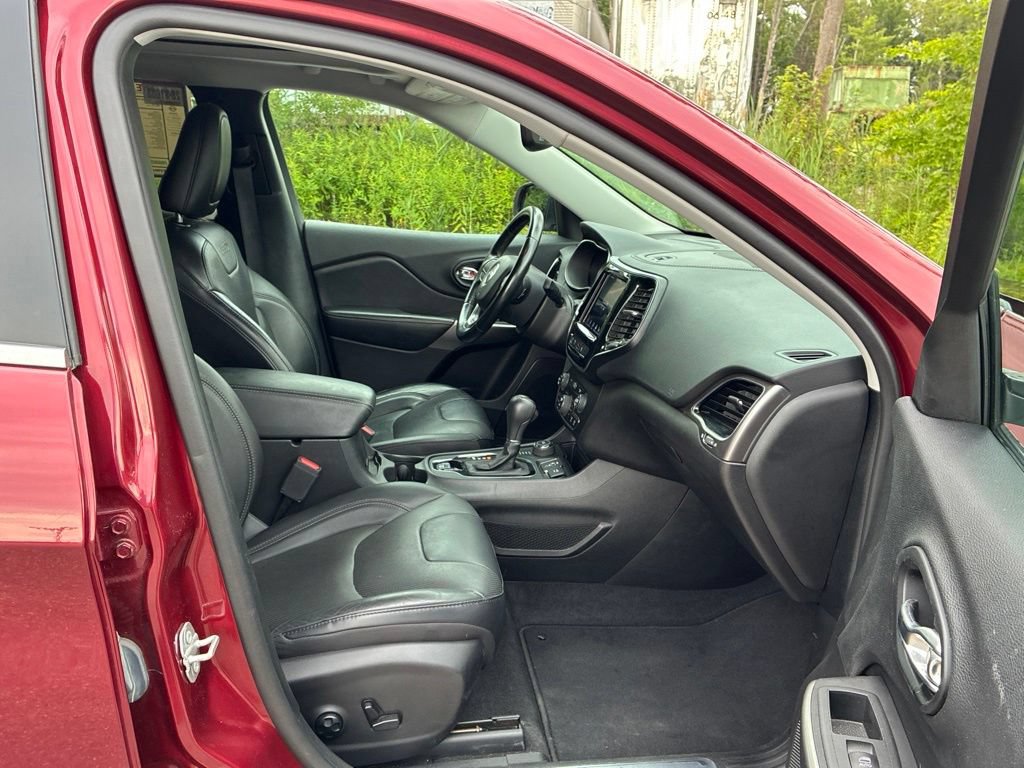 Used 2021 Jeep Cherokee Limited AWD/4WD image 38