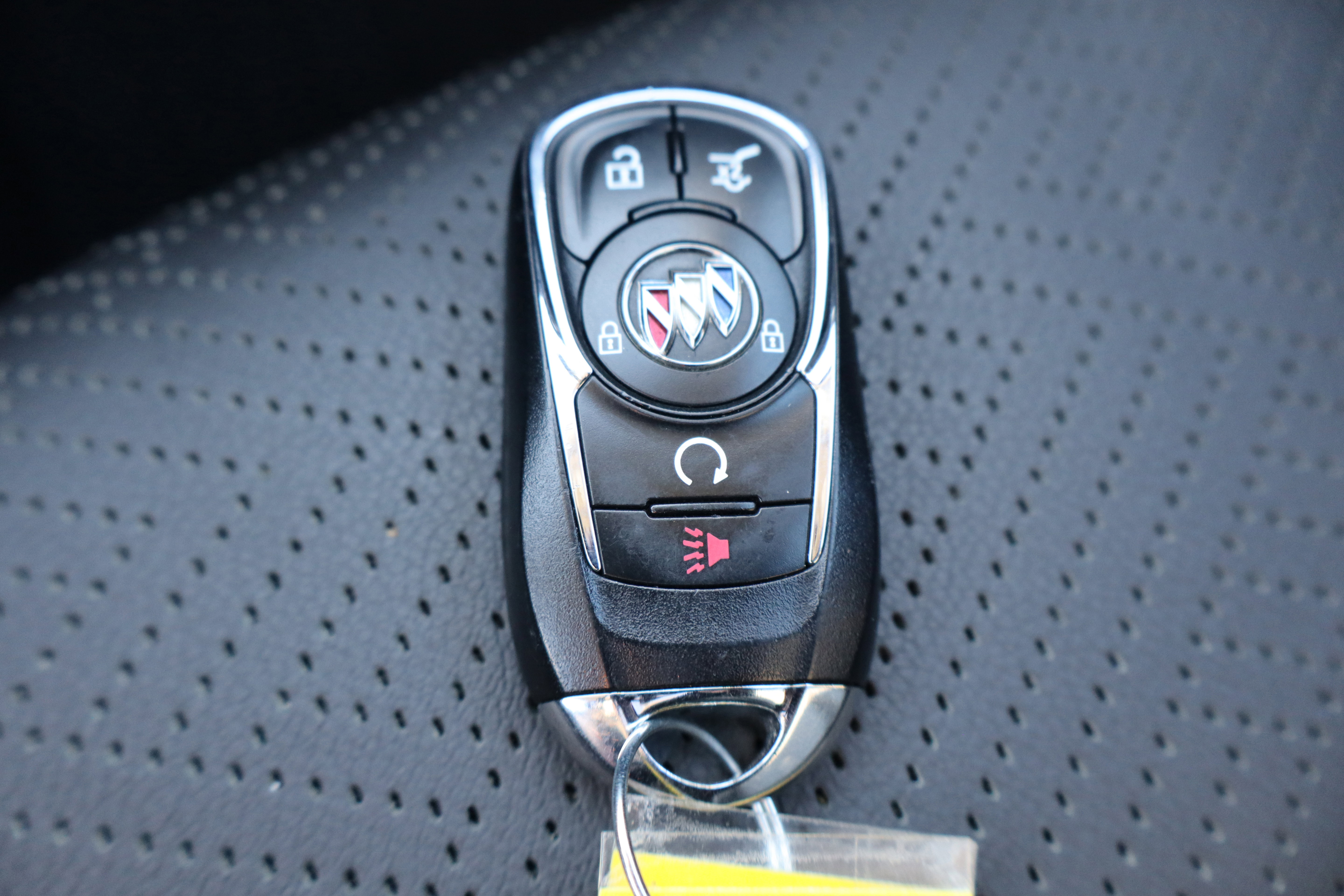 Used 2023 Buick Encore GX Essence w/ Advanced Technology Package image 29