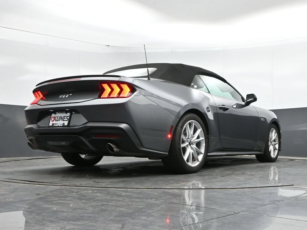 Used 2025 Ford Mustang GT Premium RWD image 41