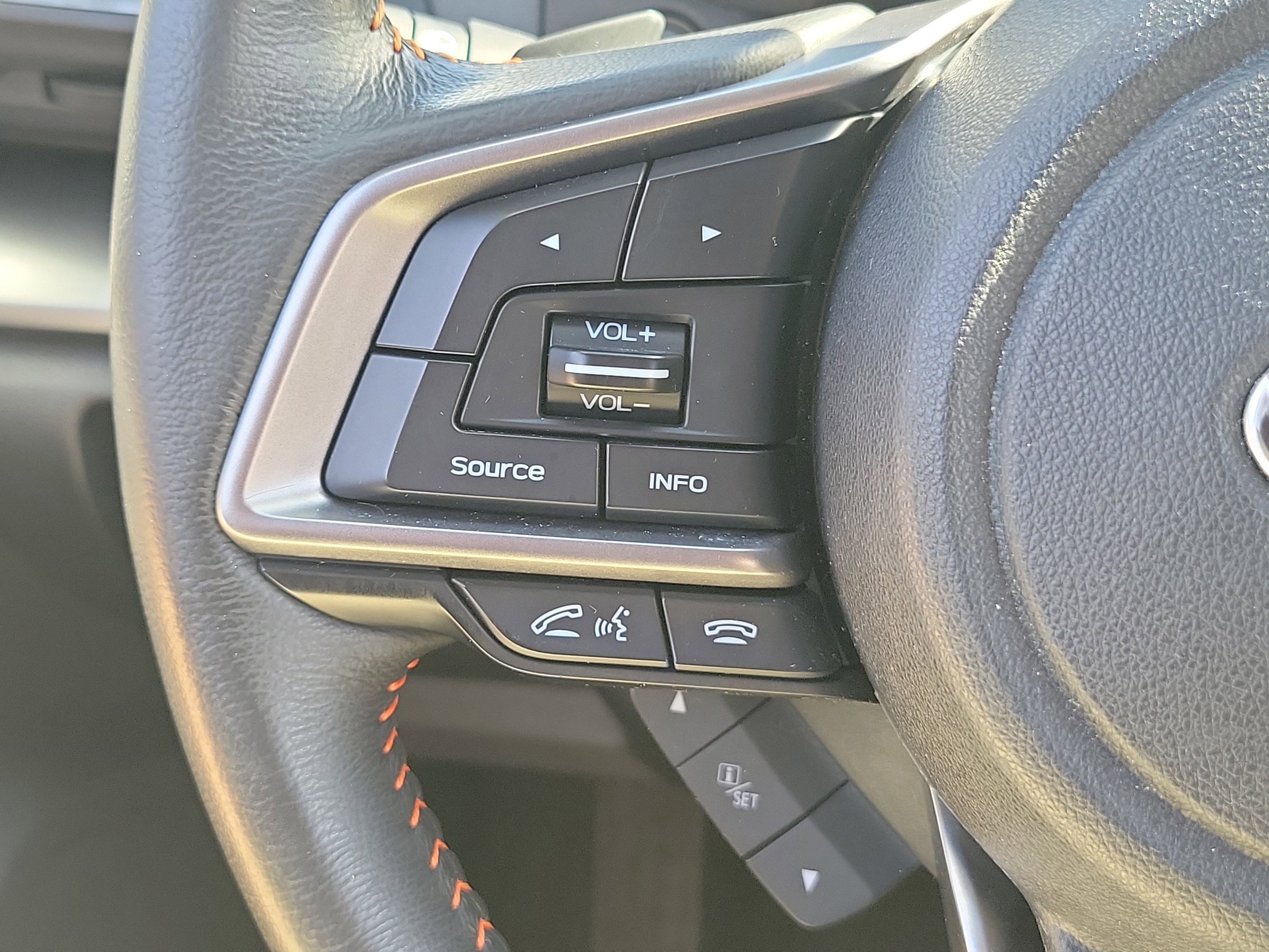 Used 2022 Subaru Crosstrek 2.5i Limited w/ Popular Package #4 image 28