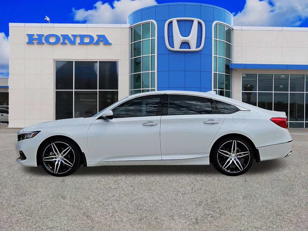 Used 2022 Honda Accord Touring image 6