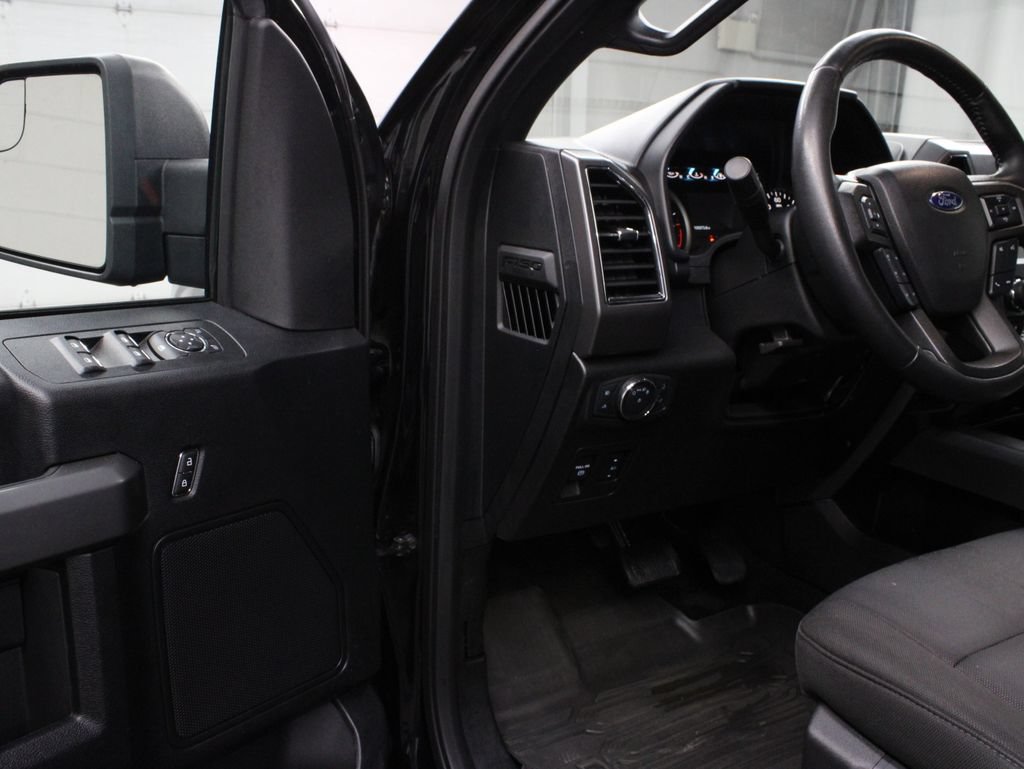 Used 2018 Ford F150 XLT w/ Equipment Group 302A Luxury AWD/4WD image 48