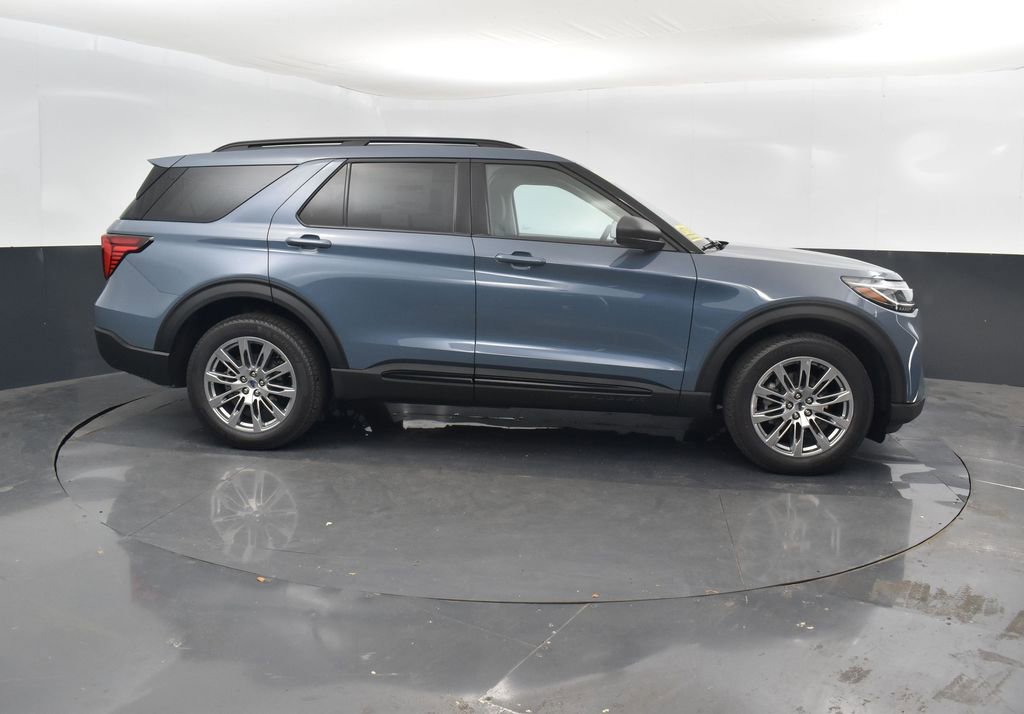 New 2026 Ford Explorer Active image 3