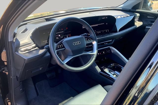 Certified 2025 Audi Q5 Premium w/ Premium Plus AWD/4WD image 14