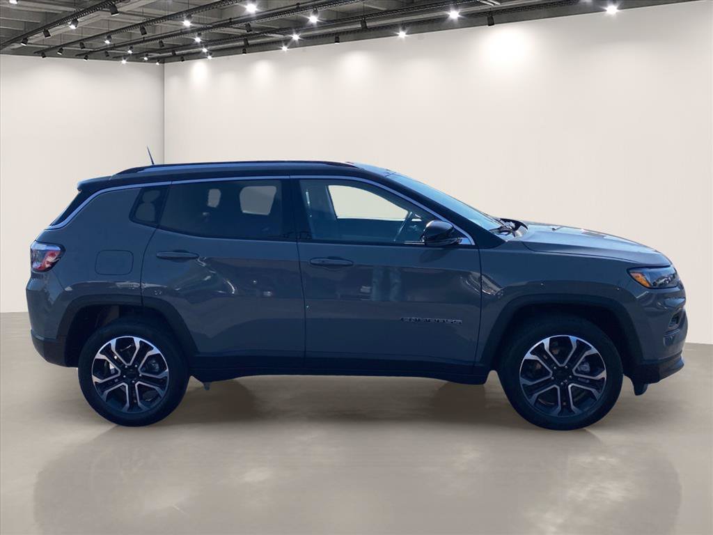 Used 2022 Jeep Compass Limited AWD/4WD image 8