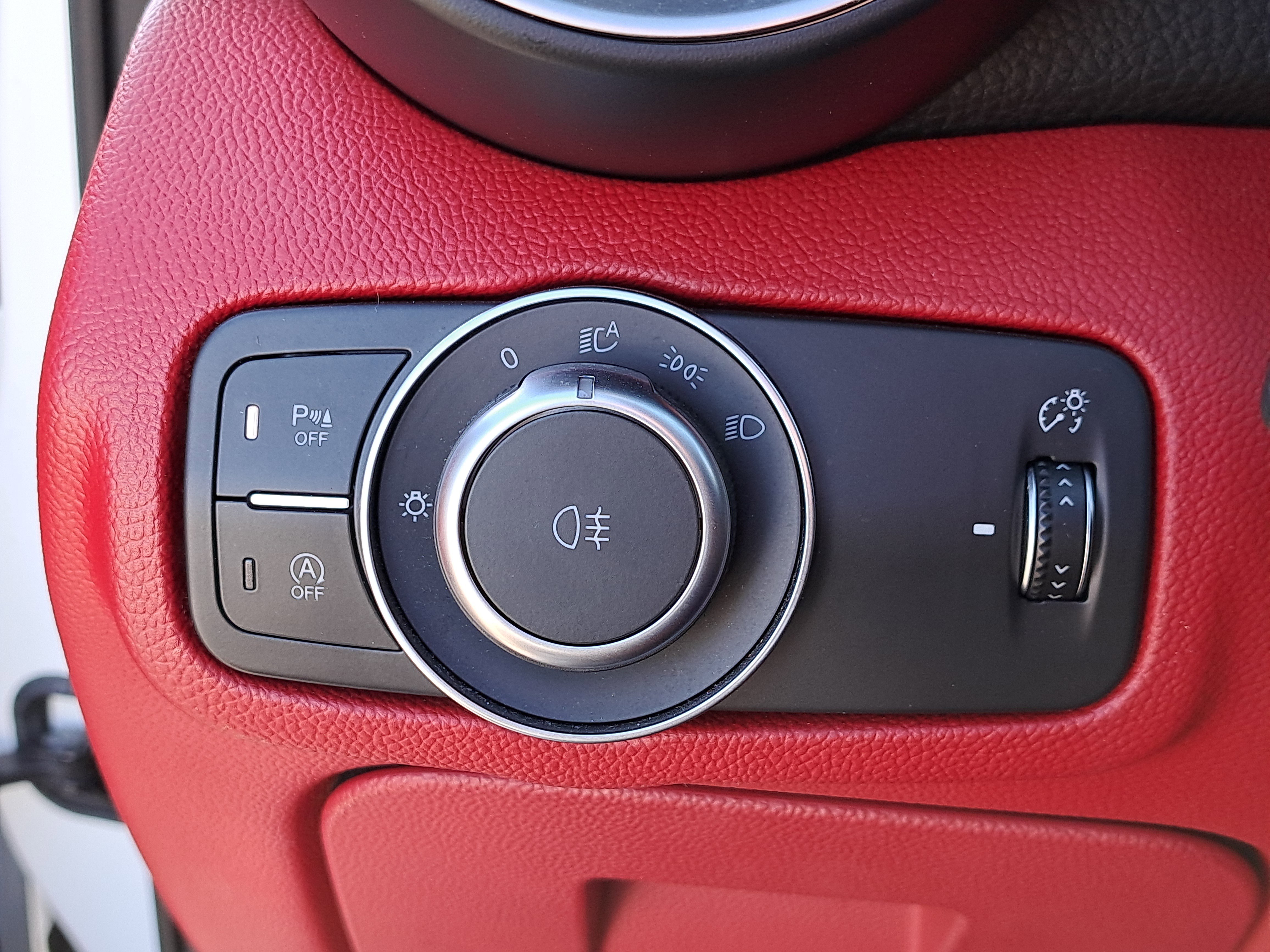 Used 2021 Alfa Romeo Giulia Ti Sport image 31