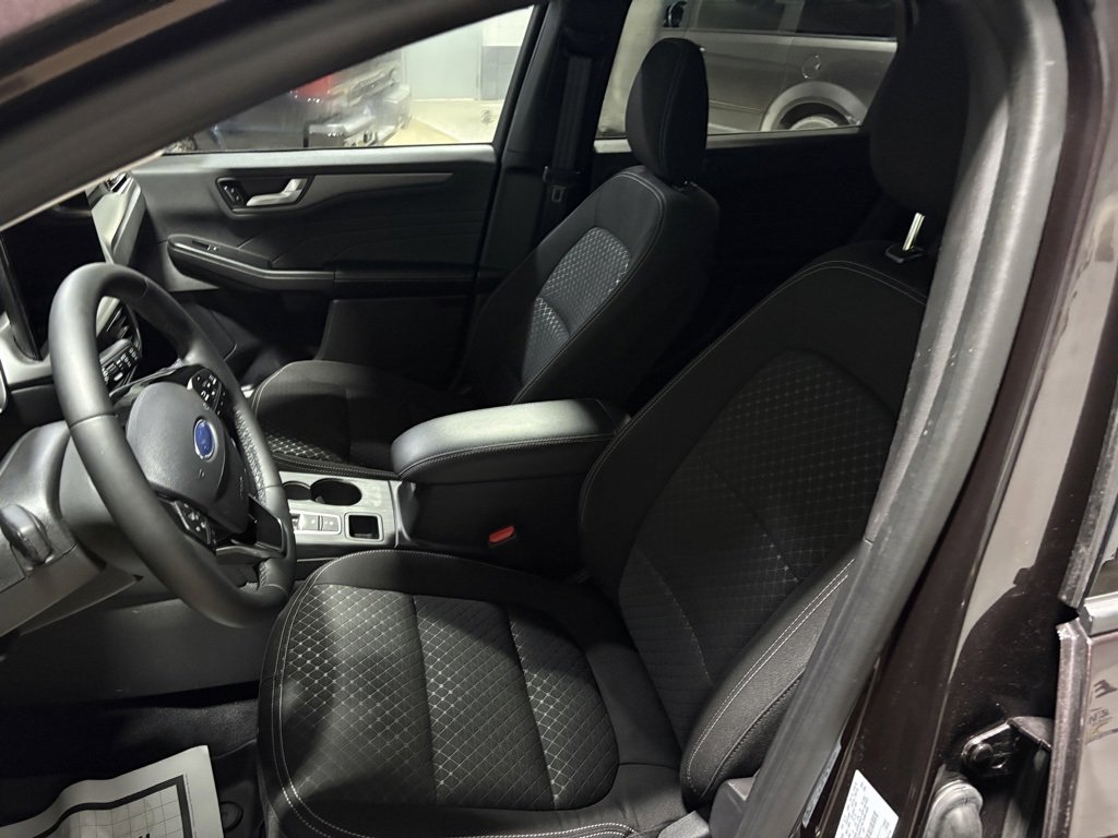 Certified 2023 Ford Escape Active w/ Tech Pack #2 image 12
