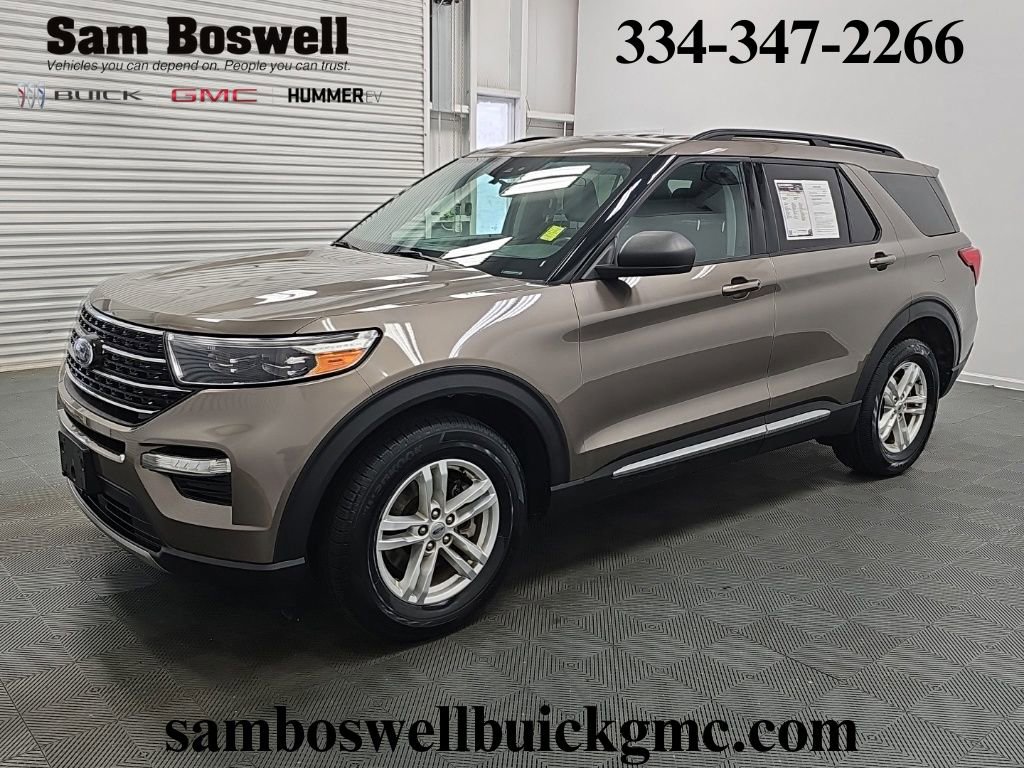 Used 2021 Ford Explorer XLT w/ Equipment Group 202A AWD/4WD image 4