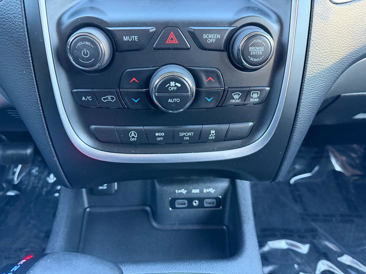 Used 2019 Dodge Durango SXT w/ Trailer Tow Group IV AWD/4WD image 15
