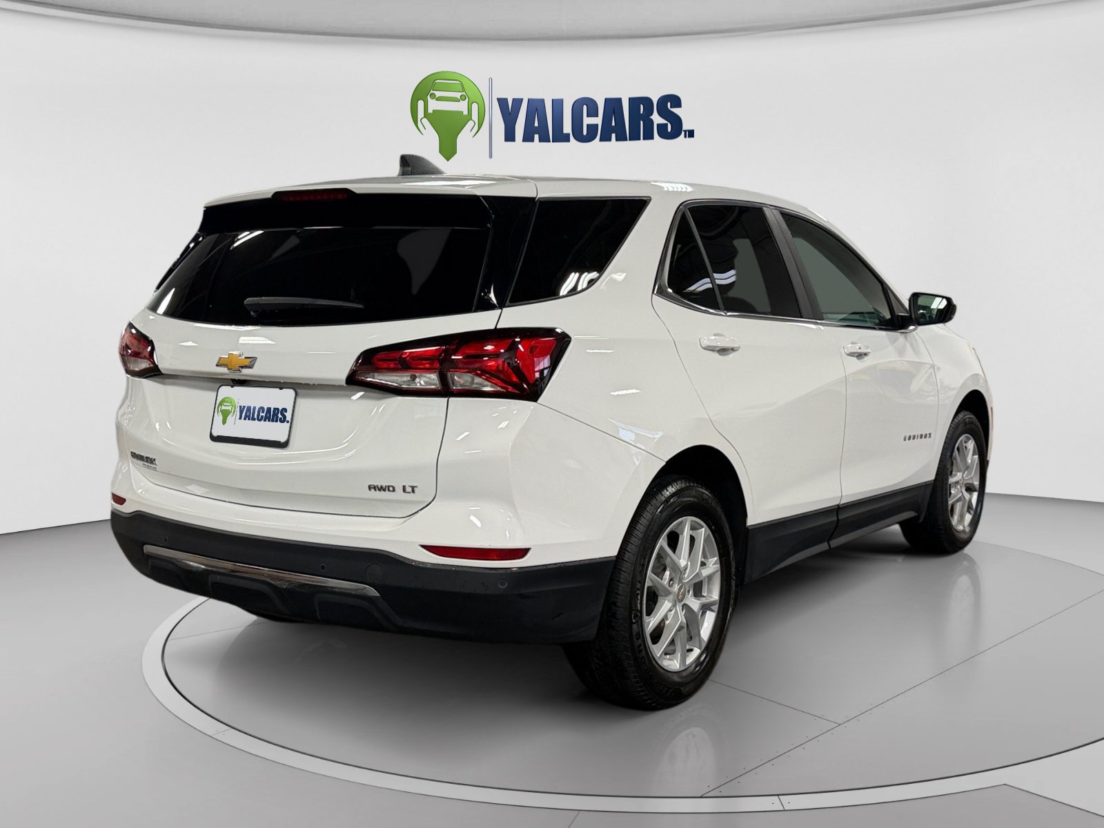 Used 2024 Chevrolet Equinox LT AWD/4WD image 5