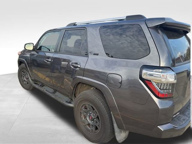 Used 2021 Toyota 4Runner SR5 image 10