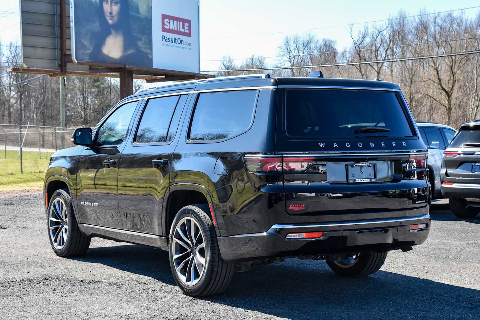 Certified 2024 Jeep Wagoneer Series III w/ Premium Group I AWD/4WD image 5