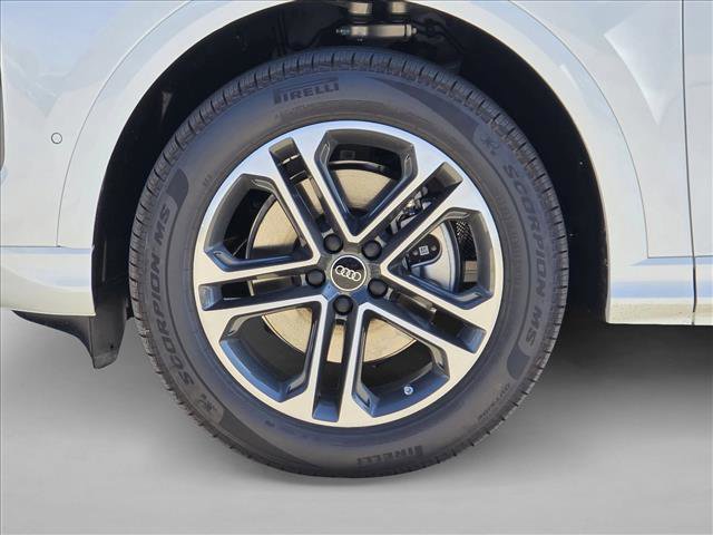 New 2025 Audi Q5 Premium image 8