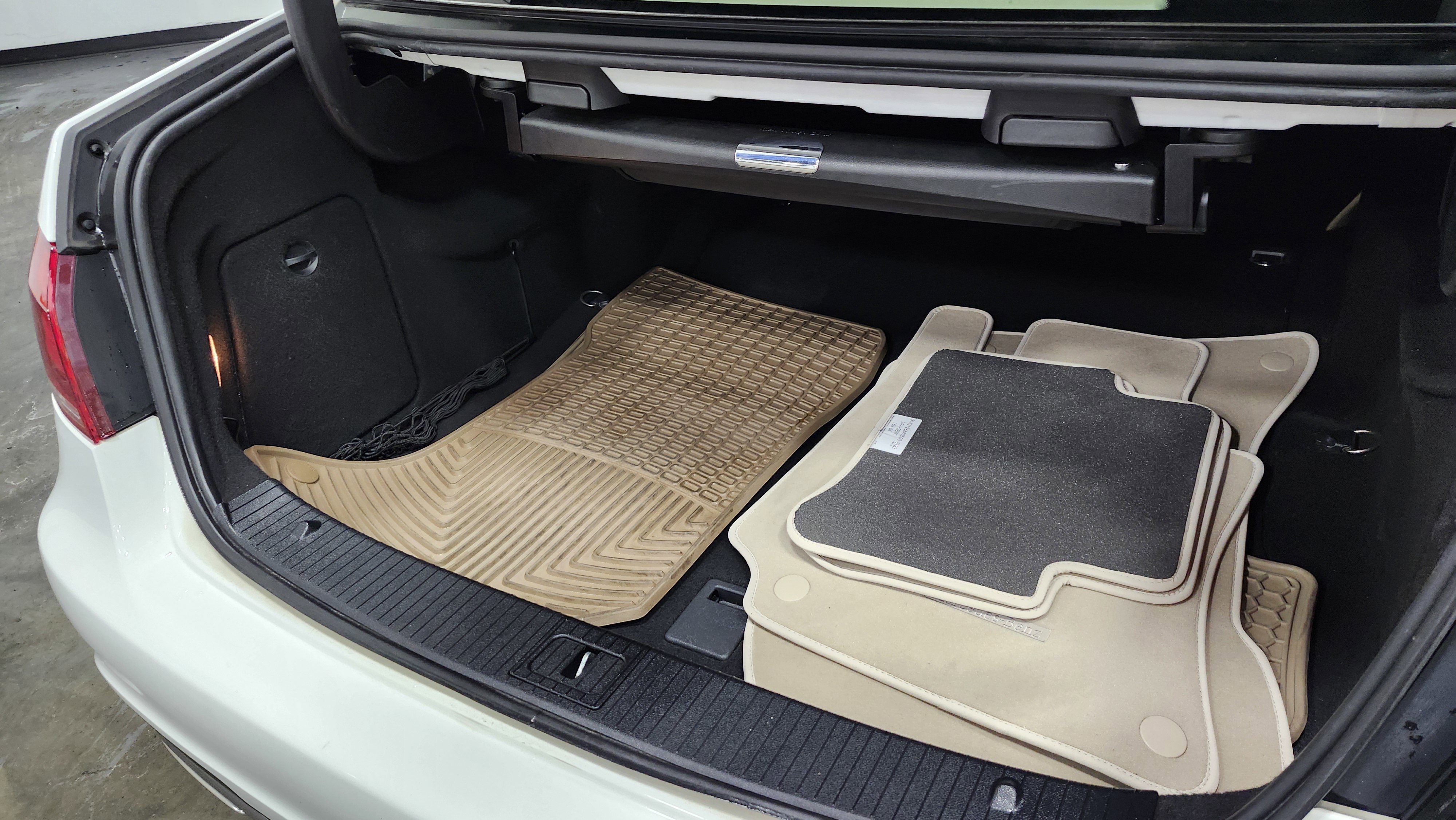 Used 2015 Mercedes-Benz E 350 4MATIC Sedan image 23