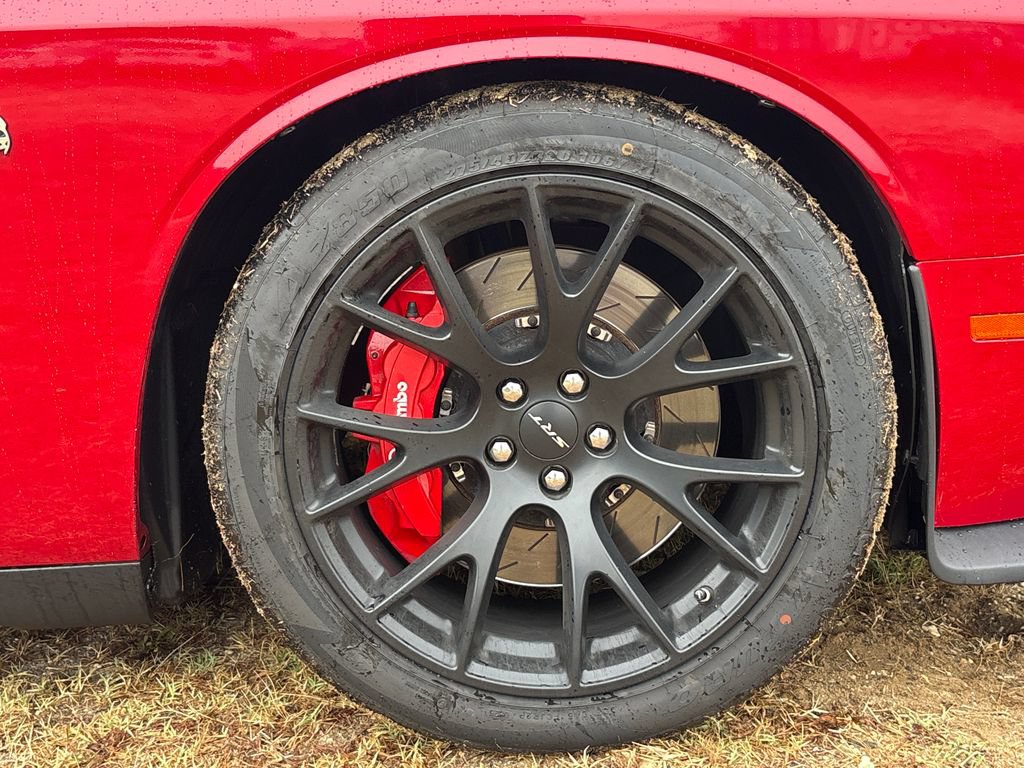 Used 2016 Dodge Challenger SRT Hellcat RWD image 8