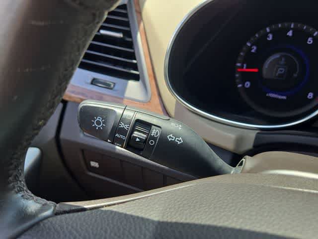 Used 2013 Hyundai Santa Fe Sport 2.0T FWD image 25