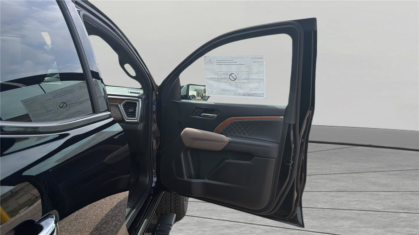 New 2026 GMC Canyon Denali w/ LPO, Denali Black Edition image 25