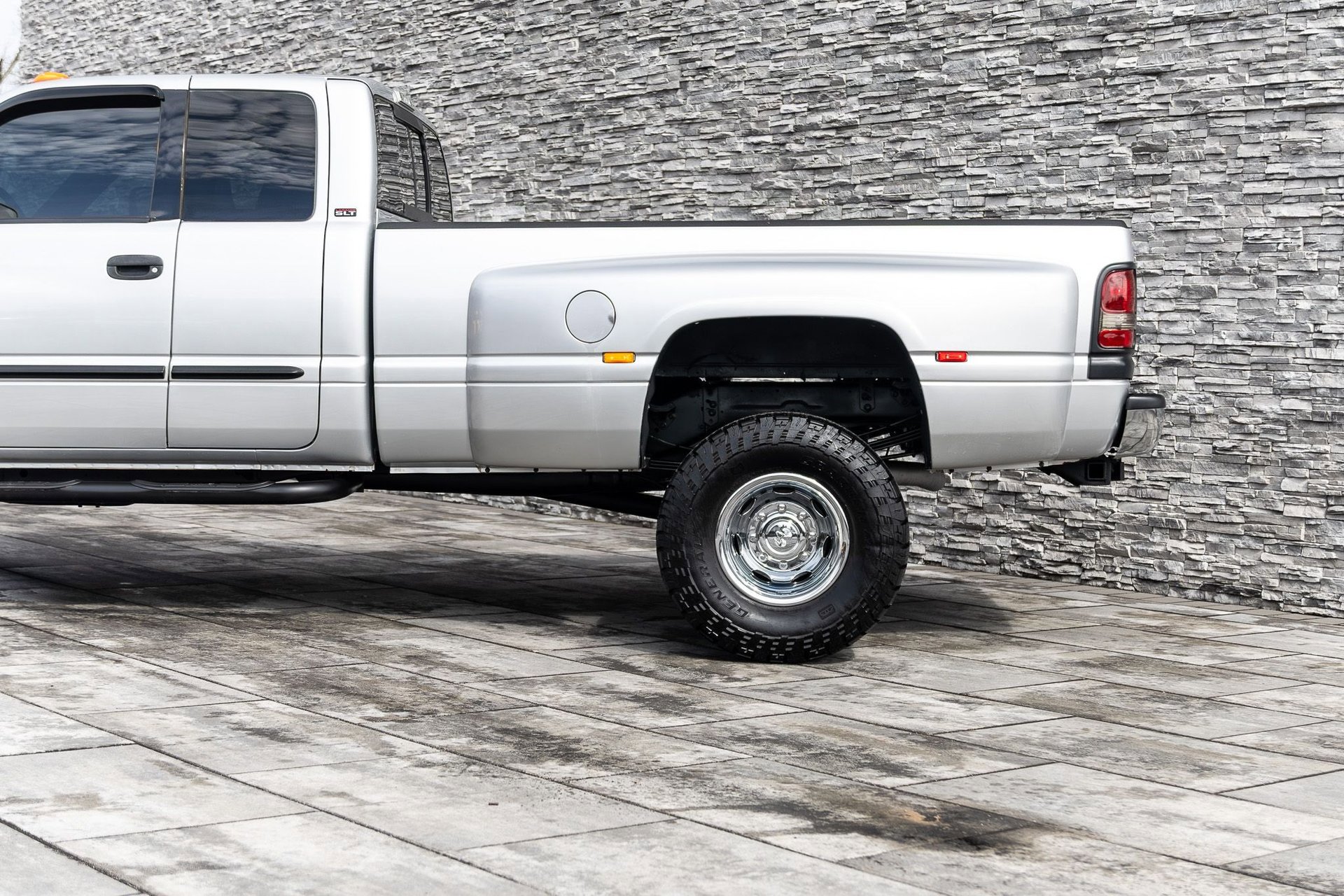 Used 2001 Dodge Ram 3500 Truck 4x4 Quad Cab image 16