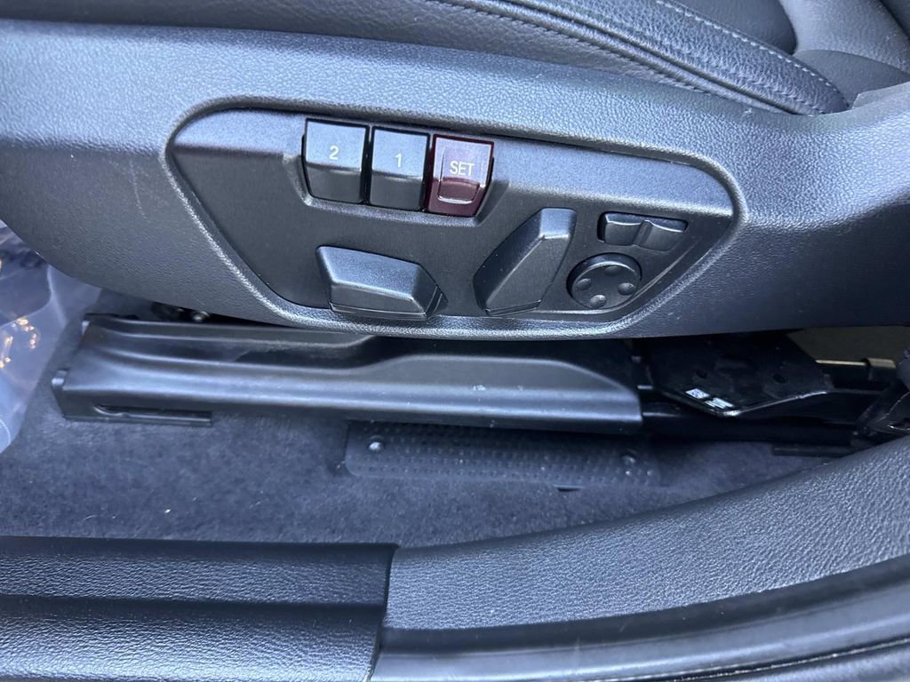 Used 2019 BMW X2 sDrive28i w/ Convenience Package FWD image 28