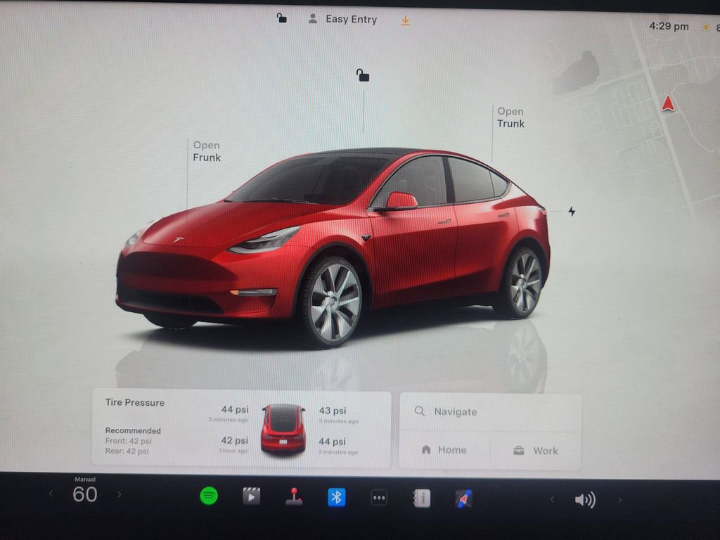 Used 2023 Tesla Model Y Long Range image 18