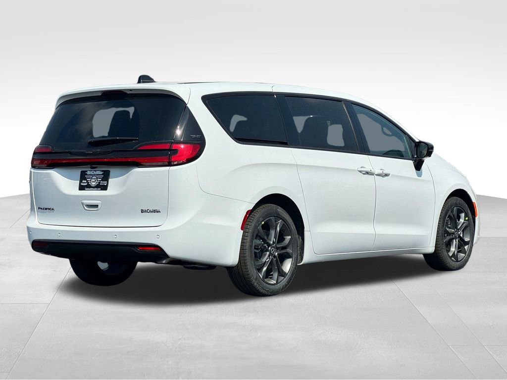 New 2026 Chrysler Pacifica Select FWD image 7