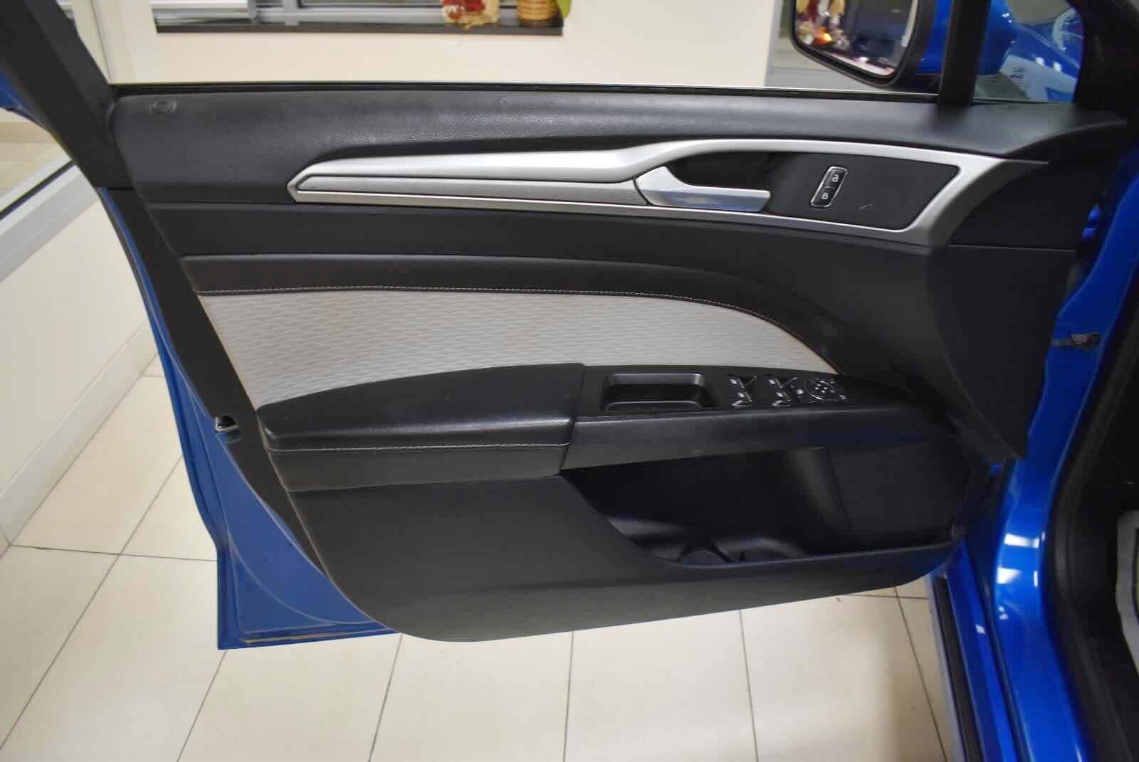 Used 2020 Ford Fusion SE w/ Equipment Group 151A FWD image 59