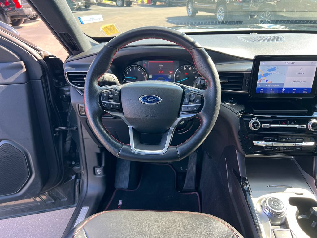 Used 2023 Ford Explorer ST-Line AWD/4WD image 25