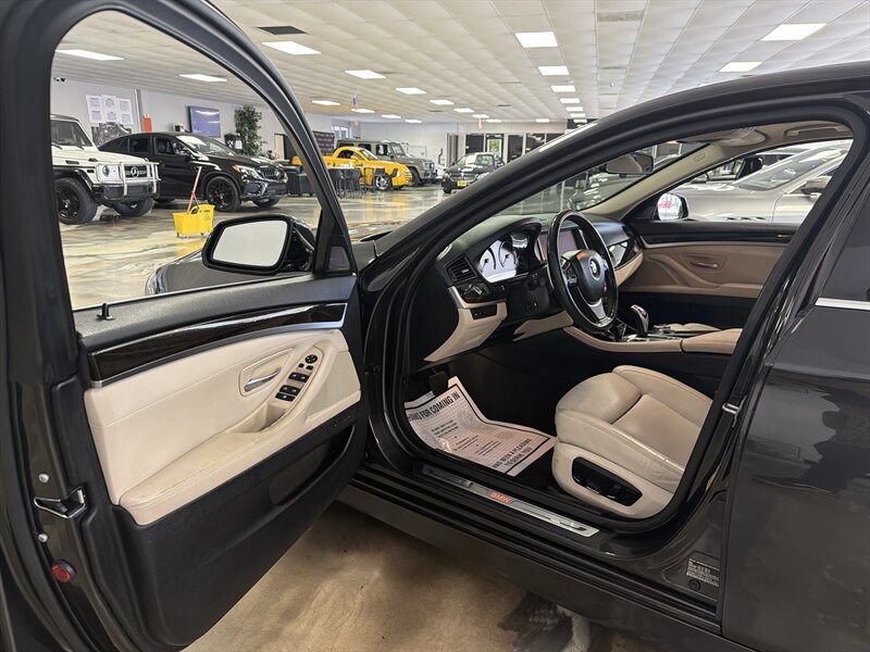 Used 2015 BMW 535i Sedan RWD image 15