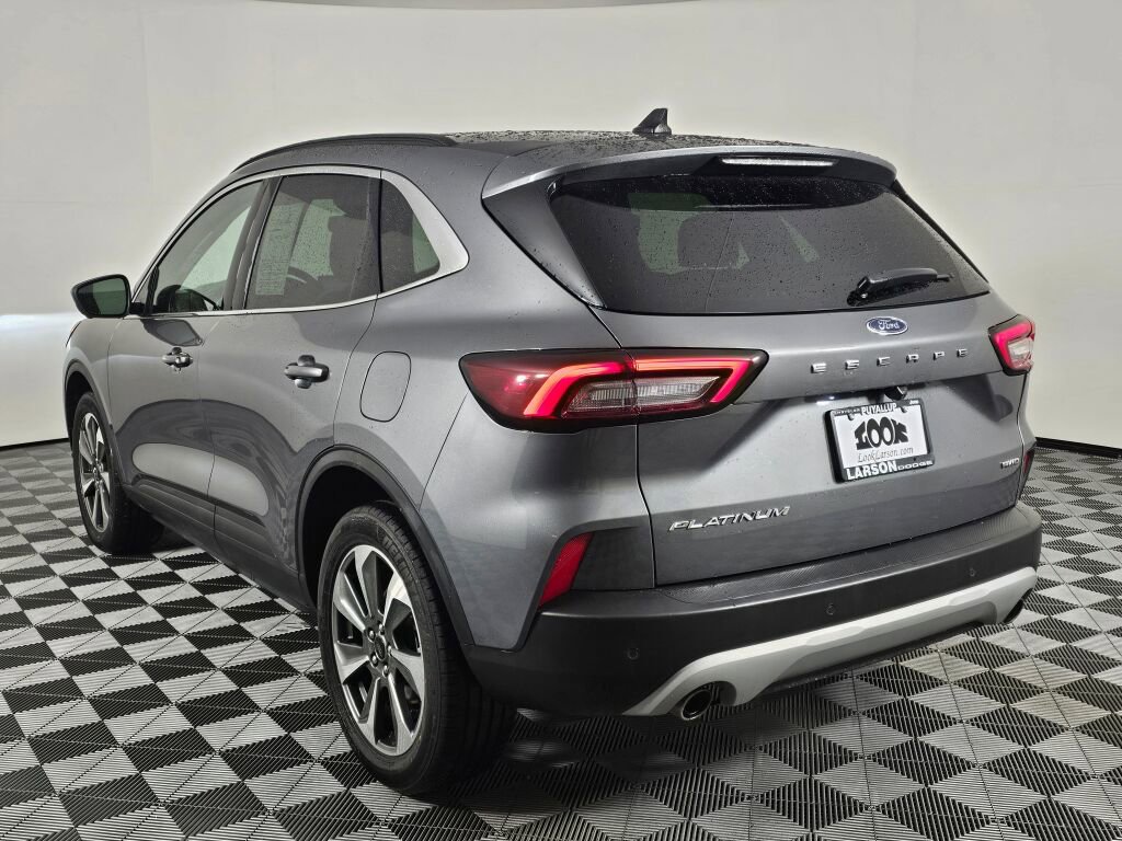 Used 2024 Ford Escape Platinum image 5