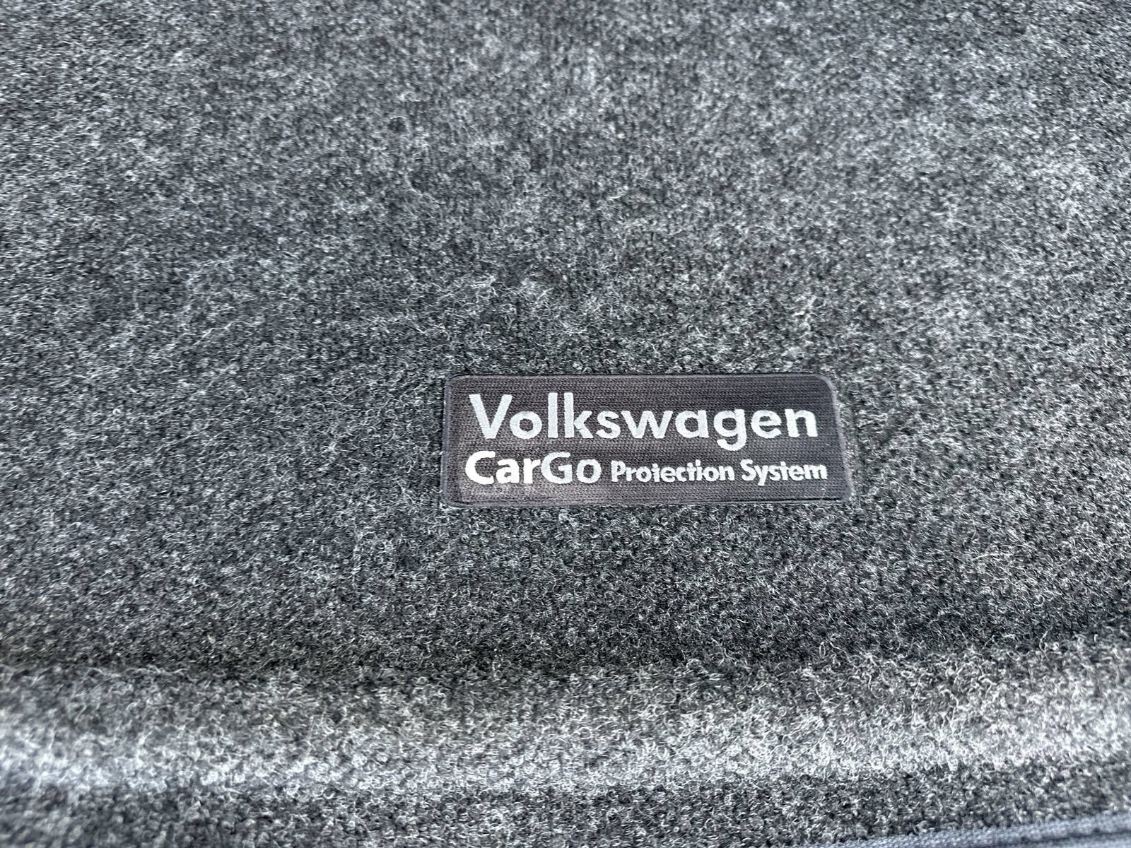 Certified 2024 Volkswagen Tiguan SE R-Line AWD/4WD image 30