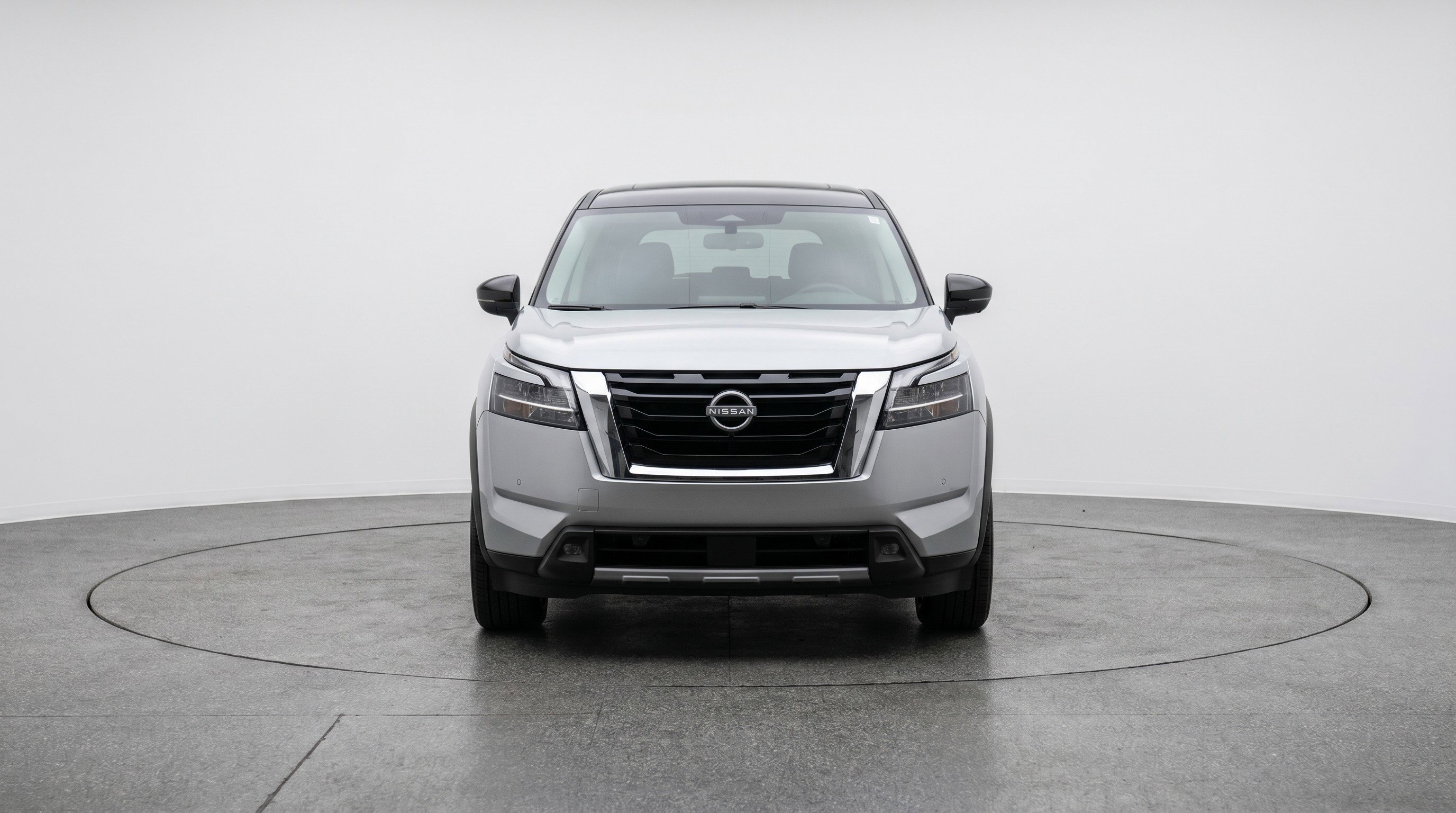 Used 2025 Nissan Pathfinder SV FWD image 2