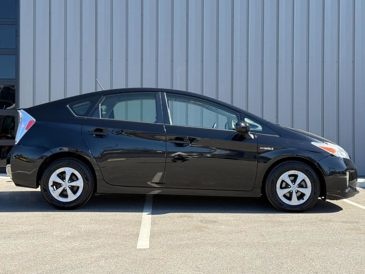 Used 2014 Toyota Prius Four FWD image 3