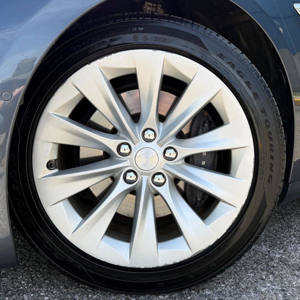 Used 2017 Tesla Model S 100D image 24