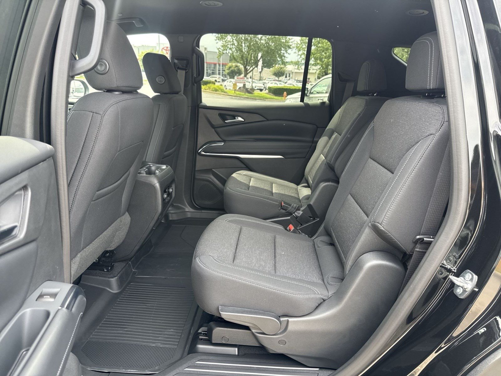 New 2026 Chevrolet Traverse LT w/ Driver Confidence Package AWD/4WD image 18