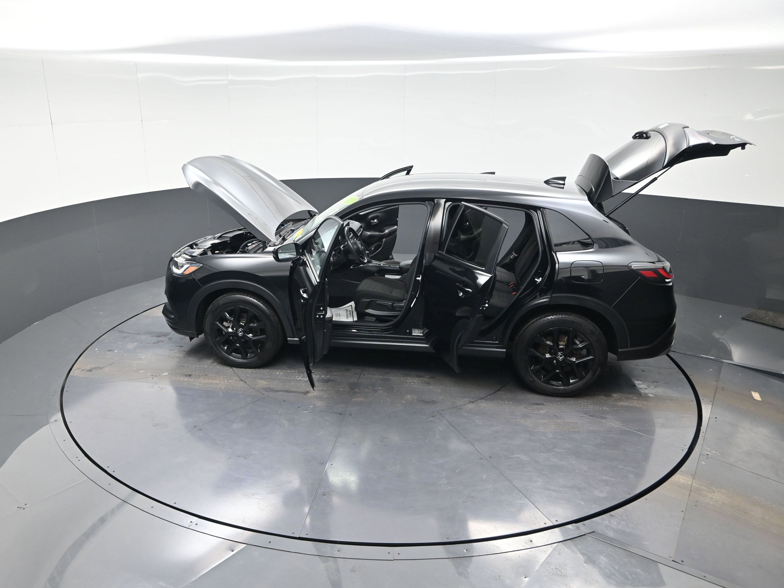 Used 2023 Honda HR-V Sport image 15