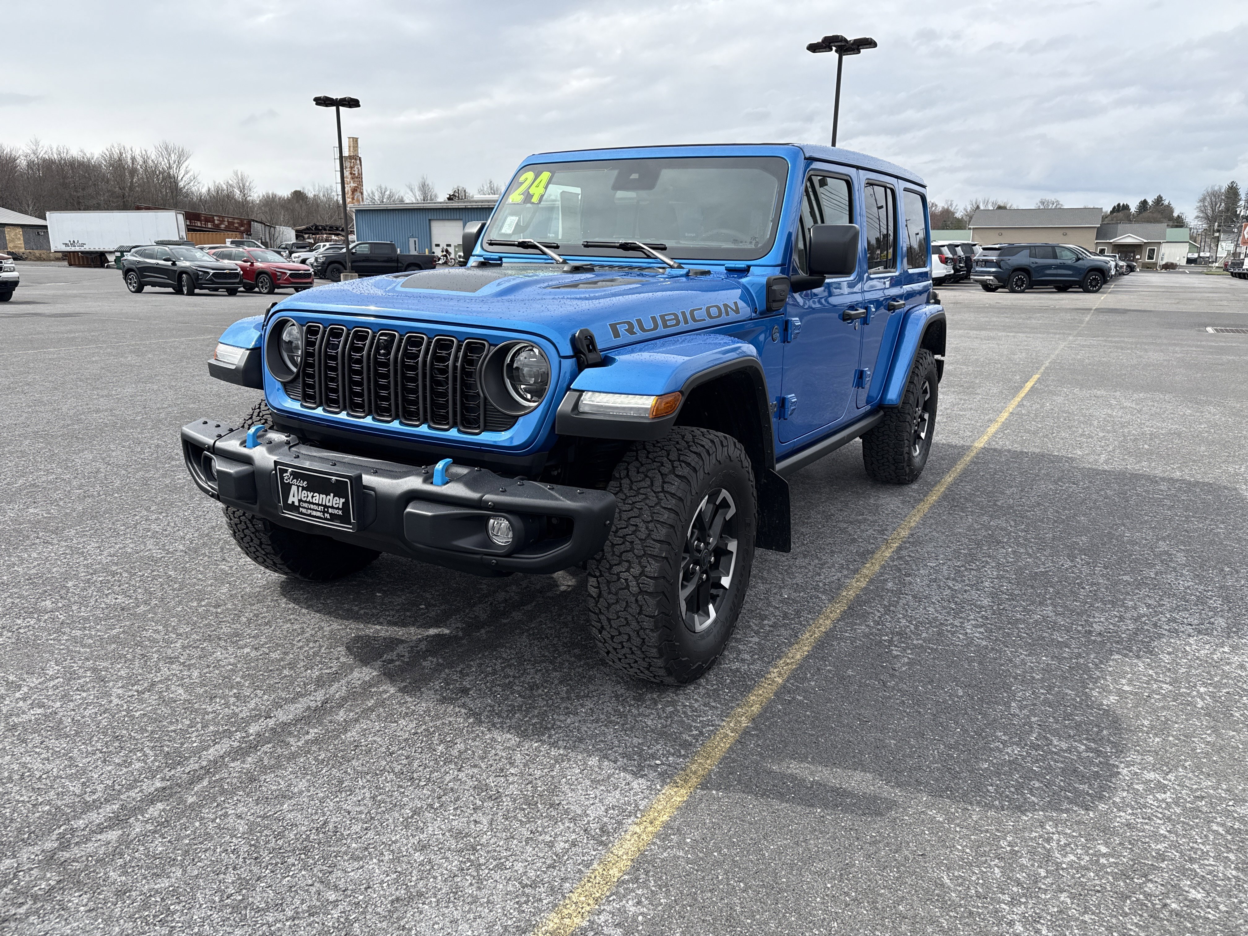 Used 2024 Jeep Wrangler Unlimited Rubicon 4xe image 4