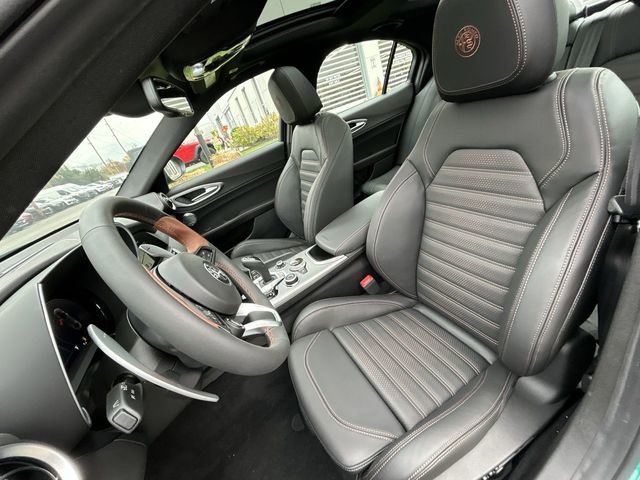 New 2025 Alfa Romeo Giulia AWD w/ Driving Assist Package image 11