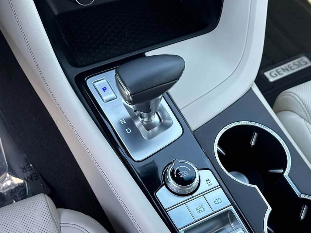 Used 2026 Genesis G70 2.5T RWD image 31