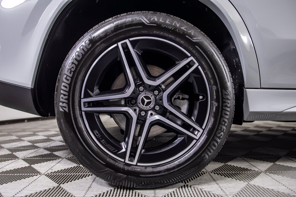 Used 2025 Mercedes-Benz GLE 450e 4MATIC w/ AMG Line Exterior image 20