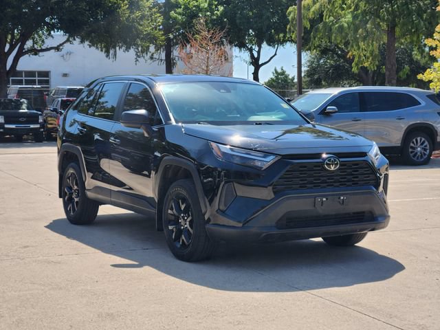 Used 2024 Toyota RAV4 LE FWD image 3