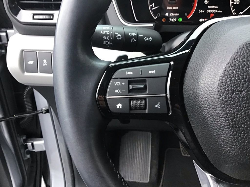 Used 2025 Honda Pilot EX-L image 22