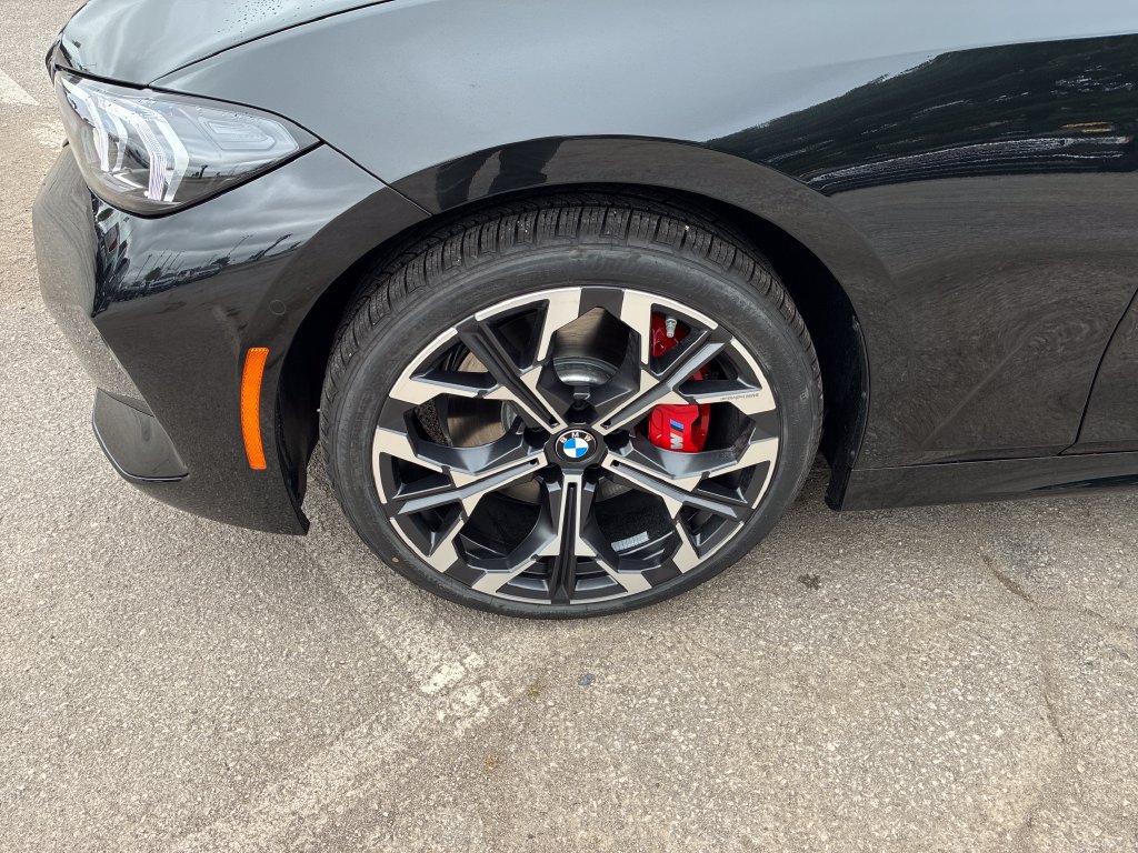 New 2026 BMW 330i xDrive Sedan w/ M Sport Package AWD/4WD image 9