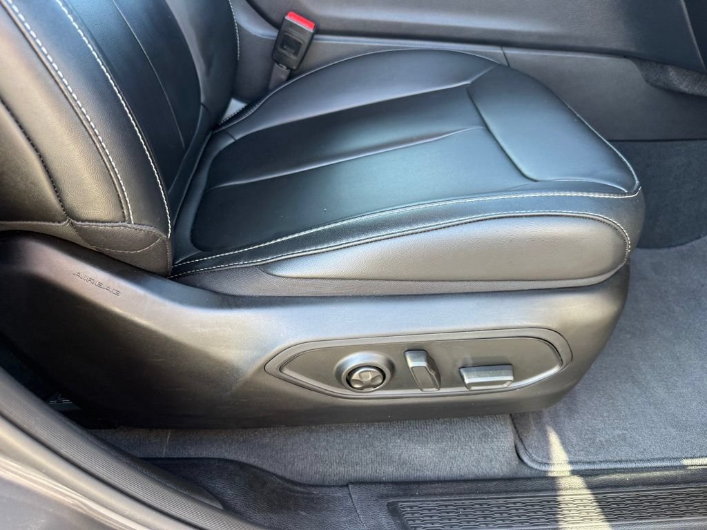 Used 2025 Jeep Grand Cherokee Limited RWD image 42