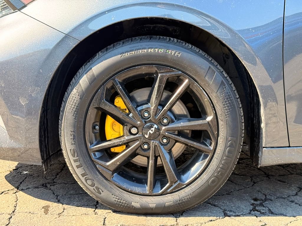 Used 2022 Kia Forte LXS w/ LXS Technology Package image 10