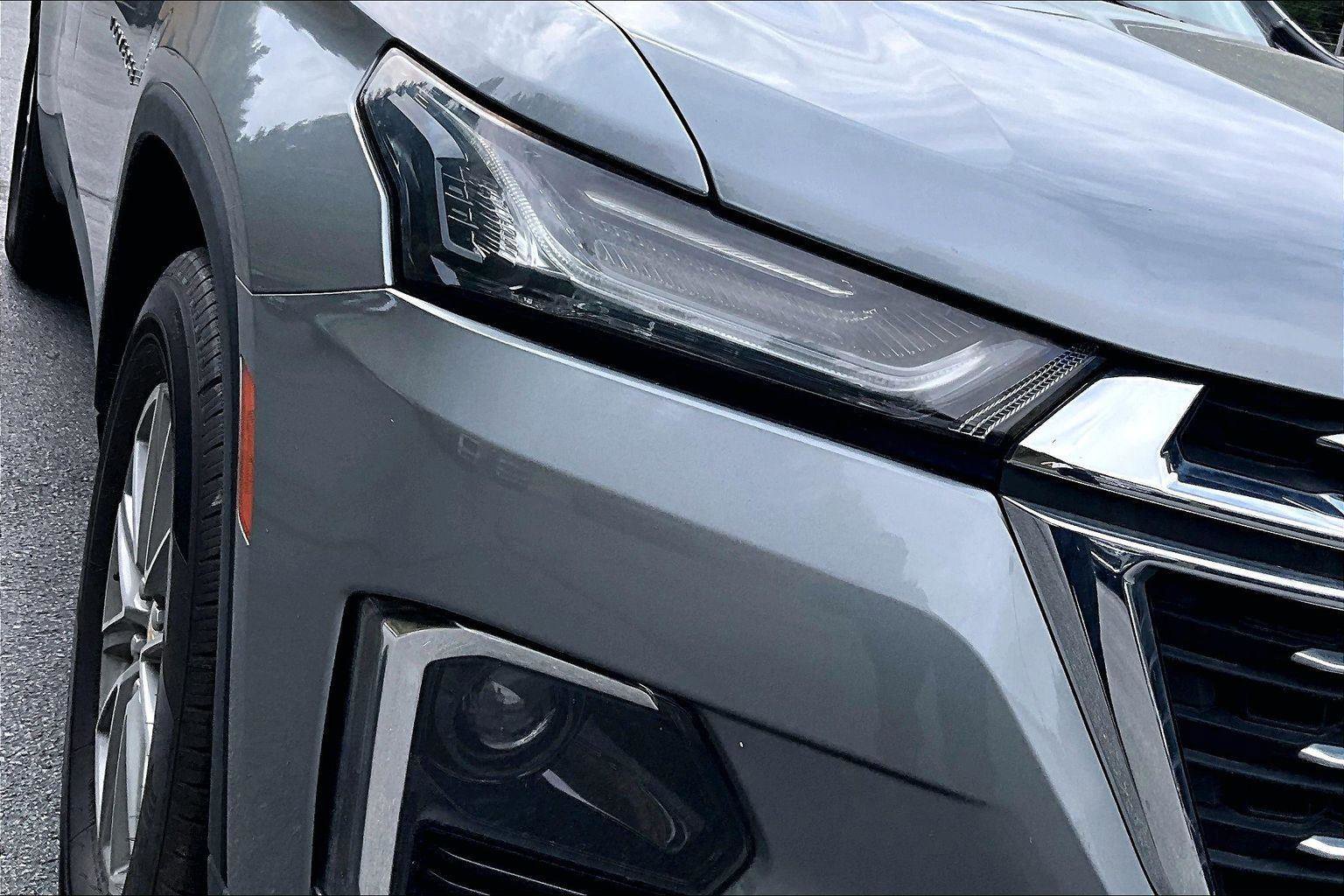 Used 2023 Chevrolet Traverse LT AWD/4WD image 30