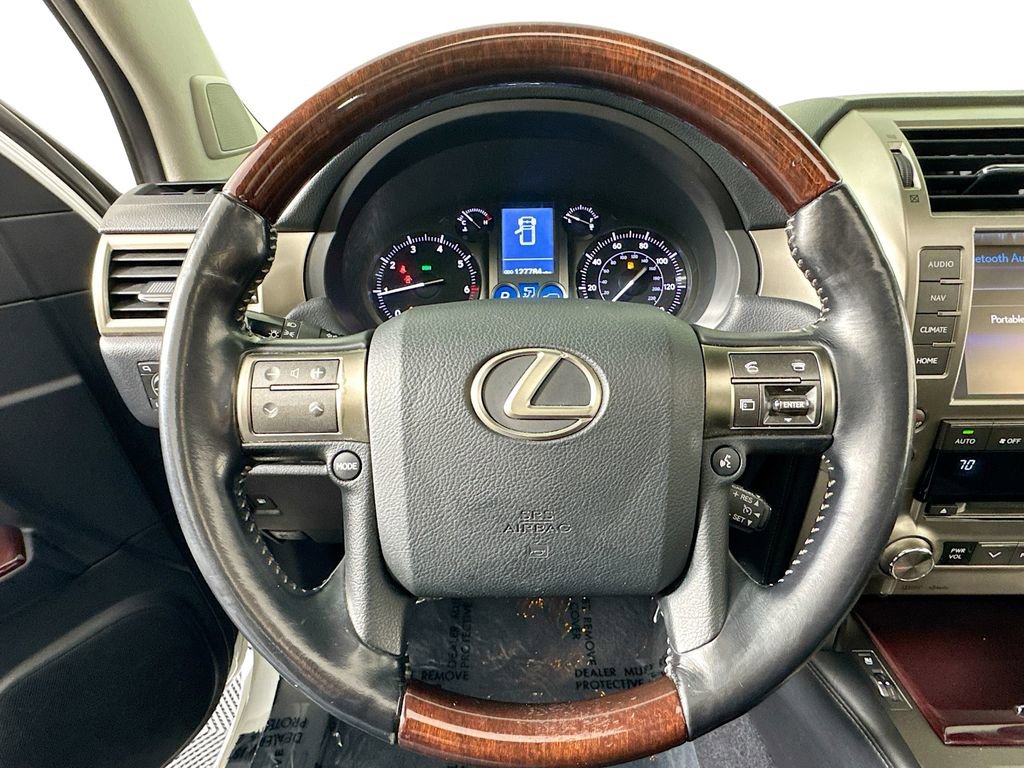 Used 2015 Lexus GX 460 w/ Premium Package AWD/4WD image 11