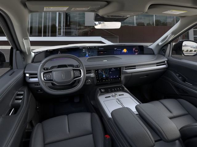 New 2025 Lincoln Navigator Reserve image 9