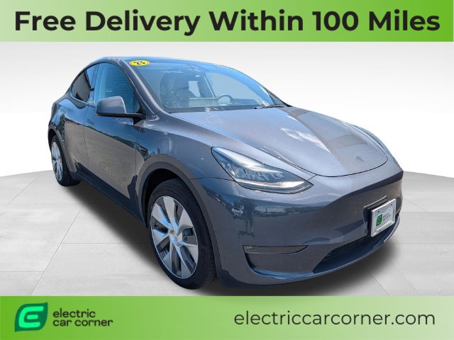 Used 2023 Tesla Model Y Long Range AWD/4WD image 1