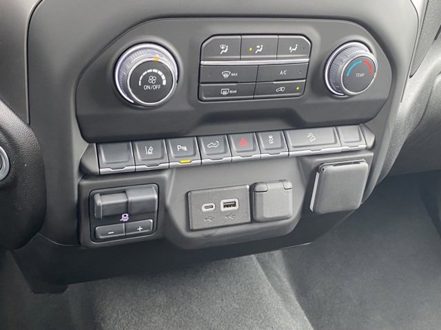 Used 2025 Chevrolet Silverado 2500 Custom w/ Custom Value Package image 19